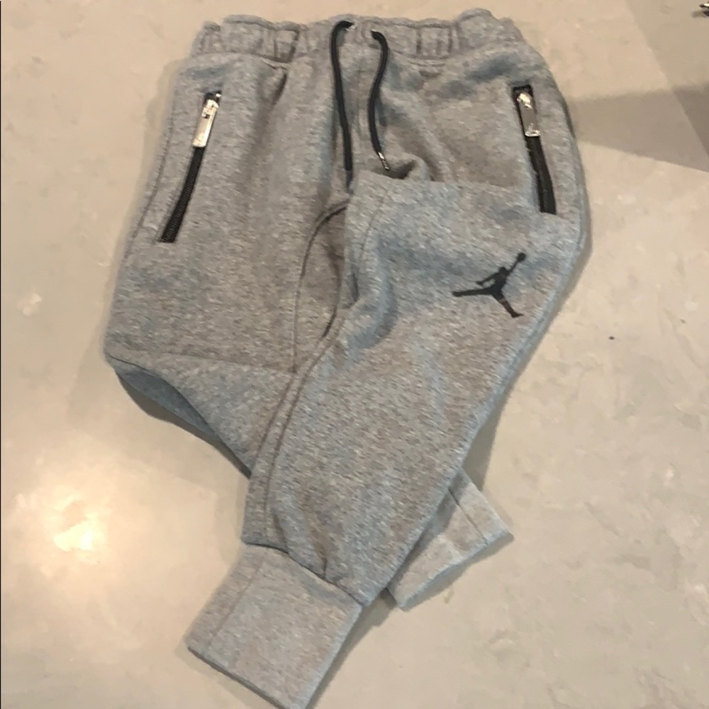Boys Jordan sweats